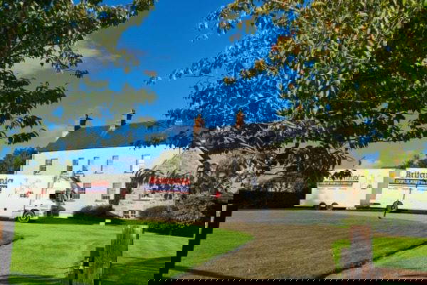 Default Image Alt Text